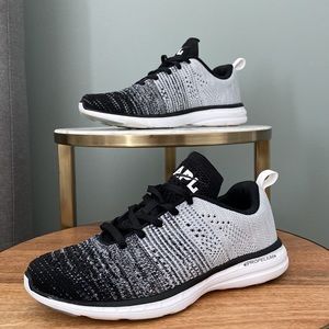 NWOT APL Techloom Pro Sneaker in Black & Heather